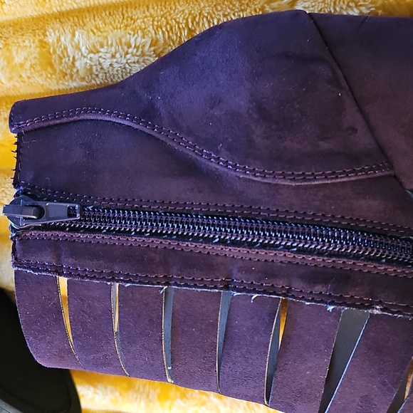 Sandals - Picture 8 of 16